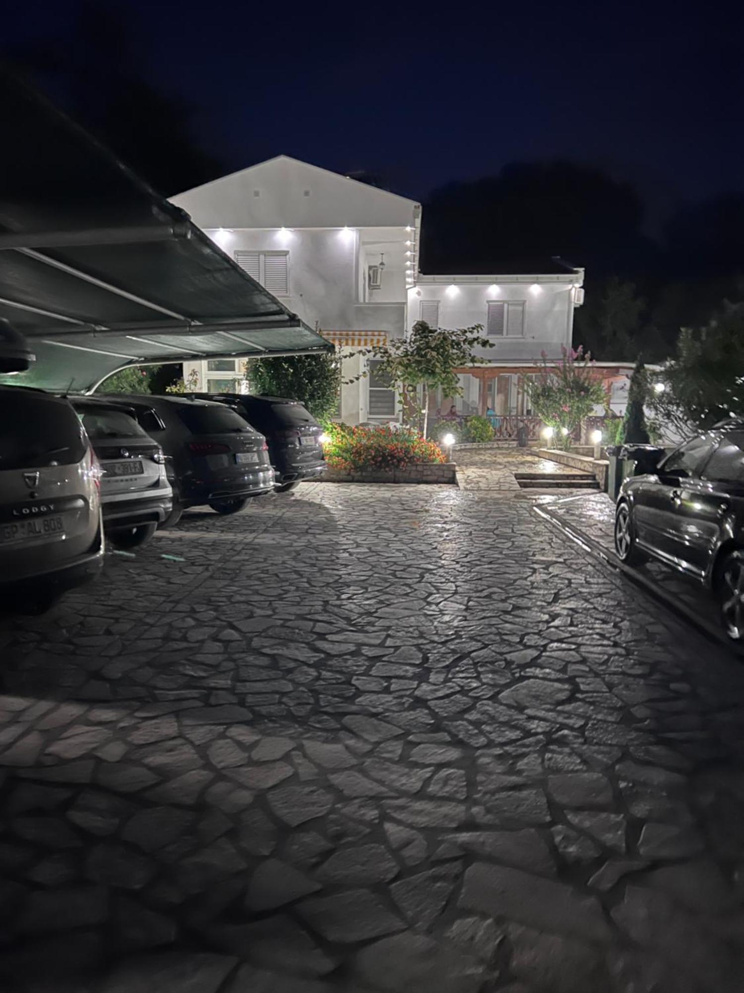 Residence Leora Ούλτσιν Εξωτερικό φωτογραφία